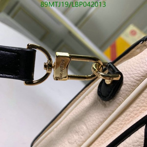 Louis Vuitton AAA+ Replica Women’s Handbag LBP0420137843