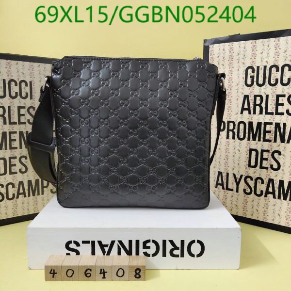 Gucci AAA+ Replica Front Zip Flat Messenger Bag GGBN052450452