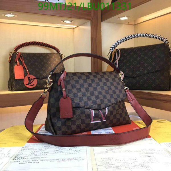 Louis Vuitton AAA+ Replica Inspired Messenger Bag LBU0113311562