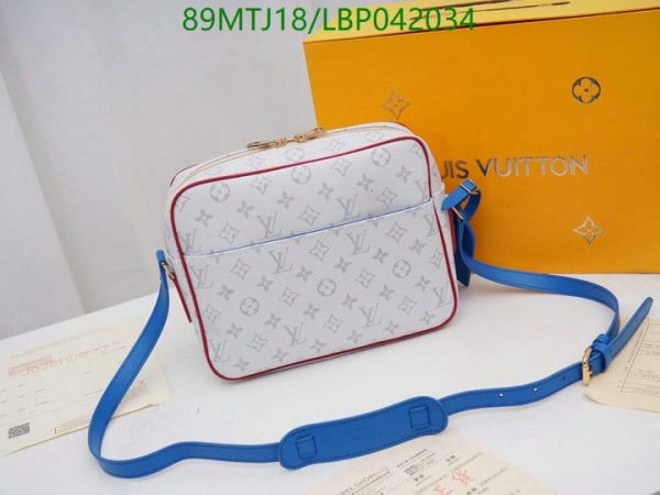 Louis Vuitton AAA+ Replica Designer Colorful Crossbody Bag LBP0420349745