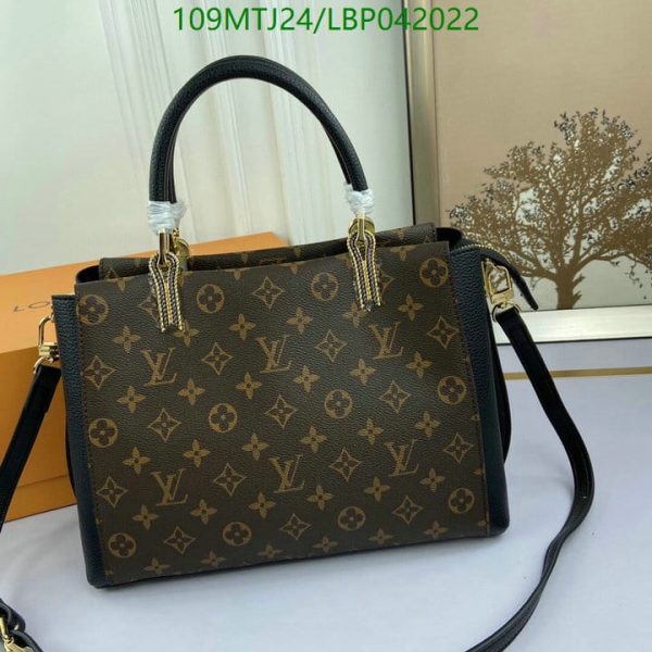 Louis Vuitton AAA+ Replica Designer Shoulder Bag LBP0420220756