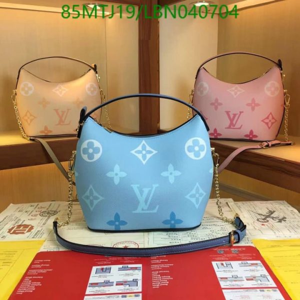 Louis Vuitton AAA+ Replica Marshmallow Bag LBN0407041723