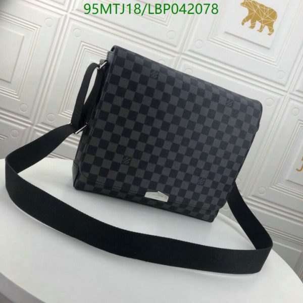 Louis Vuitton AAA+ Replica Designer Messenger Bag LBP0420781607