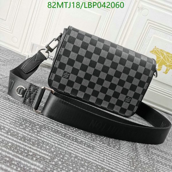 Louis Vuitton AAA+ Replica Designer Messenger Bag LBP0420607045