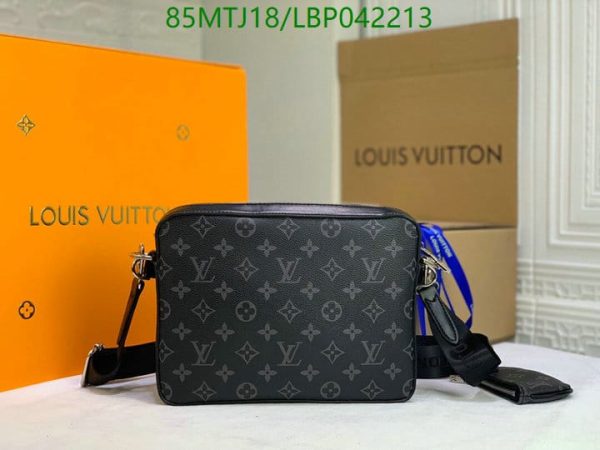 Louis Vuitton AAA+ Replica Luxury Messenger Duo Bag LBP0422137590