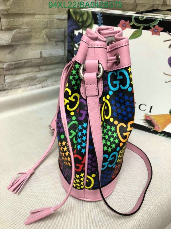 Gucci AAA+ Replica GG Supreme Psychedelic Bucket Bag BA04283754752