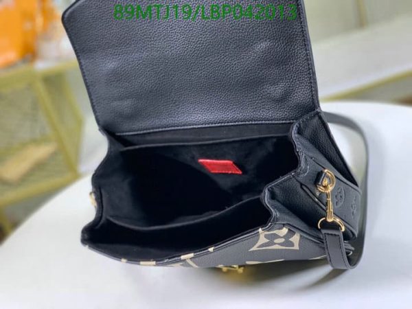 Louis Vuitton AAA+ Replica Women’s Handbag LBP0420137843