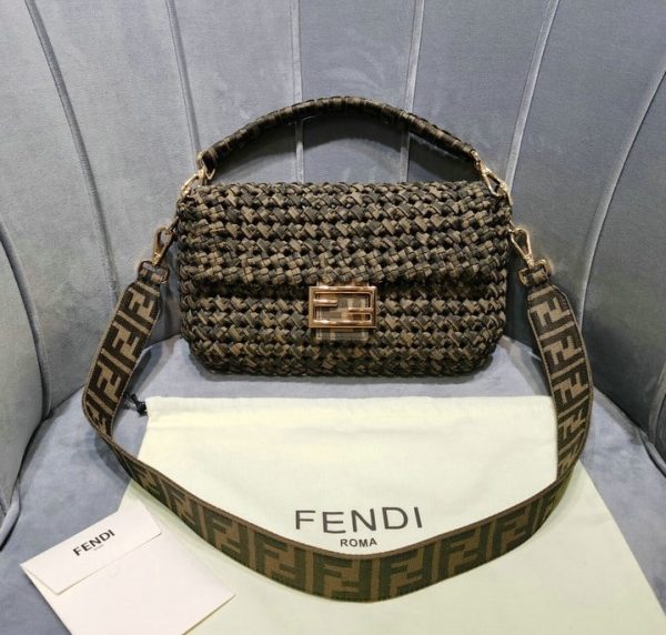 Fendi 1:1 Replica Best Quality Shoulder Bag FDB0619501111