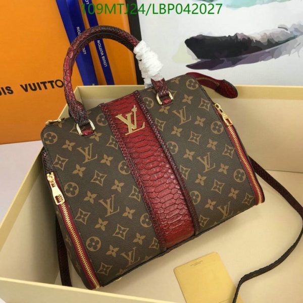 Louis Vuitton AAA+ Replica Designer Handbag LBP0420277864