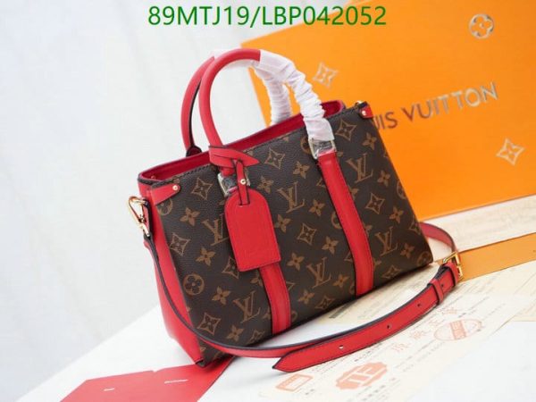 Louis Vuitton AAA+ Replica Designer Shoulder Bag LBP0420520415