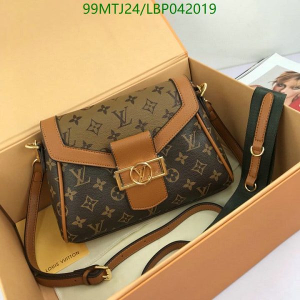 Louis Vuitton AAA+ Replica Messenger Bag LBP0420190654