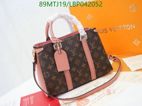 Louis Vuitton AAA+ Replica Designer Shoulder Bag LBP0420520415