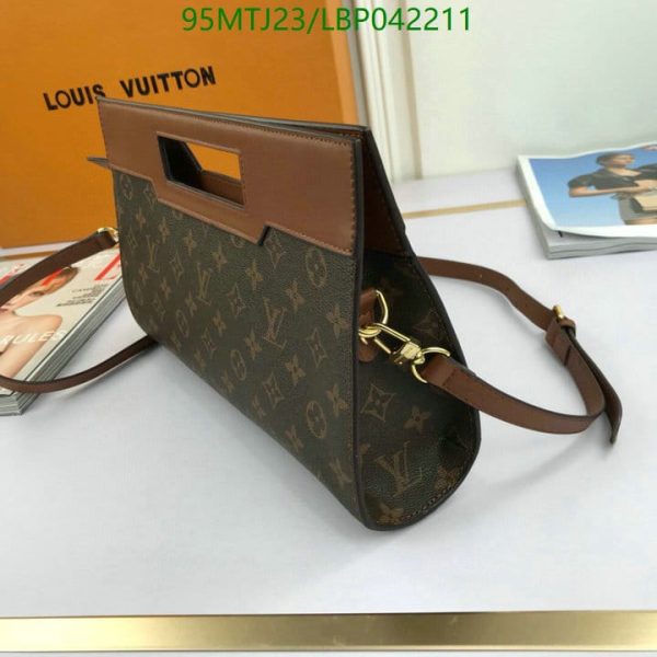 Louis Vuitton AAA+ Replica Designer Shoulder Bag LBP0422110617