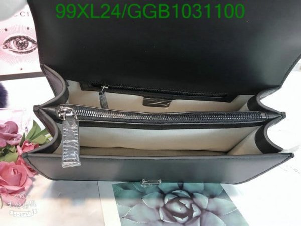 Gucci Embossed AAA+ Replica Leather Luxury Chain Bag GGB1031100482