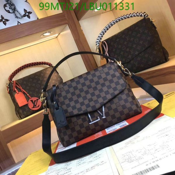 Louis Vuitton AAA+ Replica Inspired Messenger Bag LBU0113311562