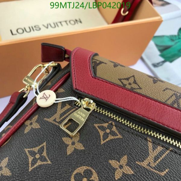 Louis Vuitton AAA+ Replica Messenger Bag LBP0420190654