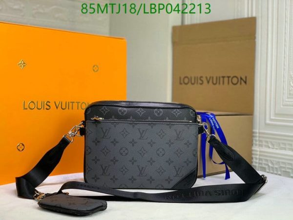 Louis Vuitton AAA+ Replica Luxury Messenger Duo Bag LBP0422137590