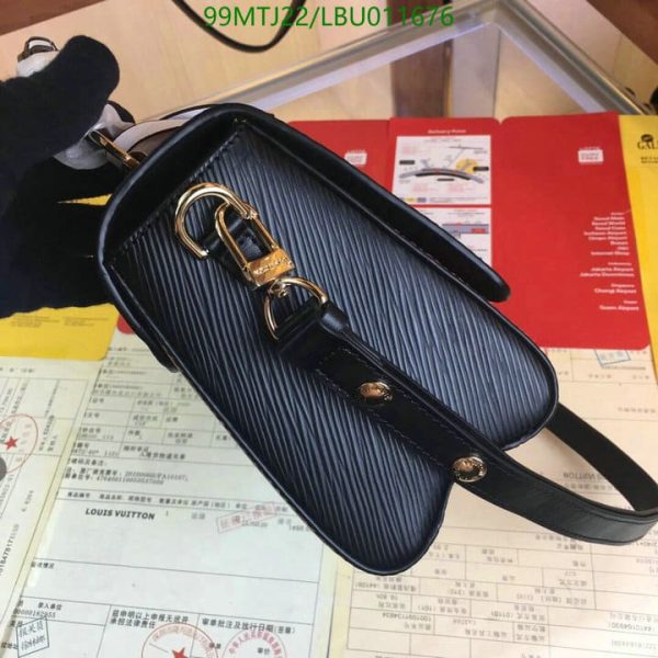 Louis Vuitton AAA+ Replica Crafty Twist MM Bag LBU0116768934