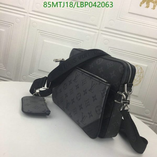 Louis Vuitton AAA+ Replica Inspired Messenger Bag LBP0420630485