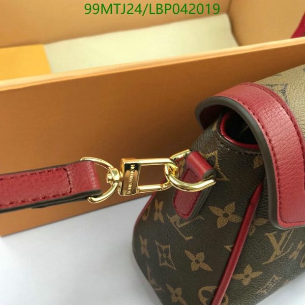 Louis Vuitton AAA+ Replica Messenger Bag LBP0420190654