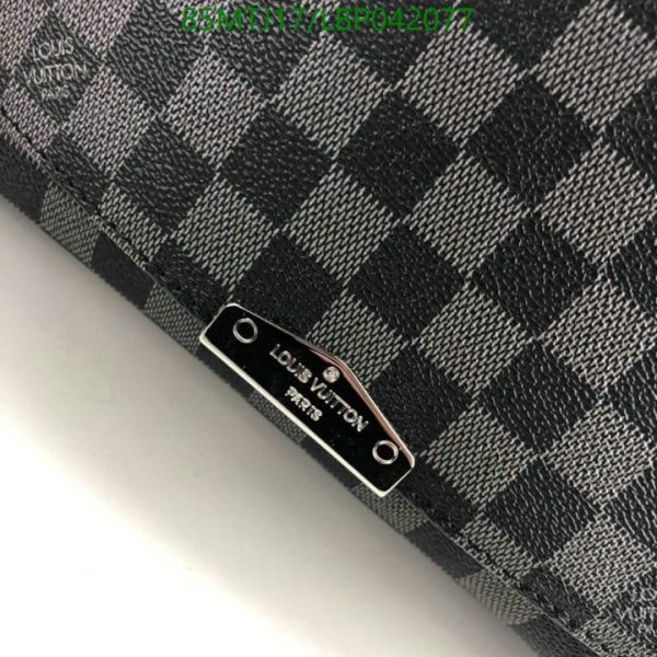 Louis Vuitton AAA+ Replica Designer Messenger Bag LBP0420771408