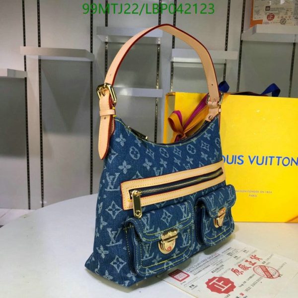 Louis Vuitton AAA+ Replica Inspired Shoulder Bag LBP0421231609