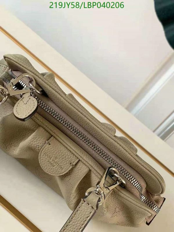 Louis Vuitton 1:1 Replica Beige Crossbody Bag LBP0402066987