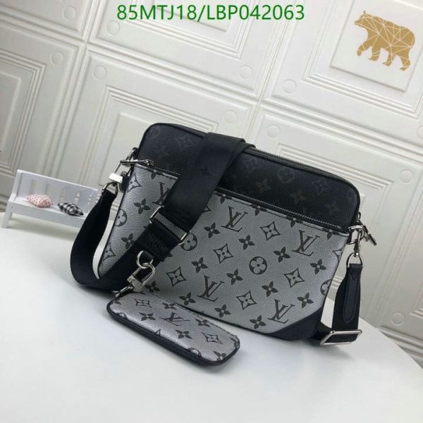 Louis Vuitton AAA+ Replica Inspired Messenger Bag LBP0420630485