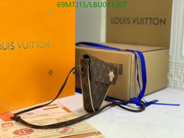 Louis Vuitton AAA+ Replica Inspired Purse LBU0113071452