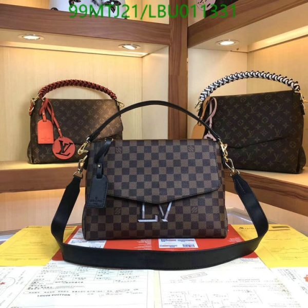 Louis Vuitton AAA+ Replica Inspired Messenger Bag LBU0113311562