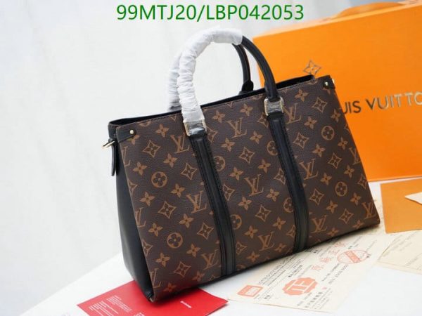 Louis Vuitton AAA+ Replica Designer Shoulder Bag LBP0420530548