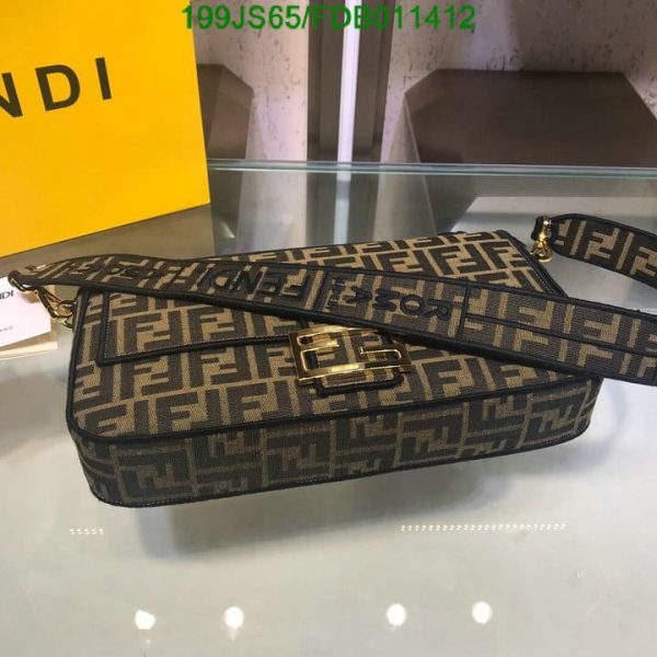 Fendi 1:1 Super High Quality Shoulder Bag FDB0114124643