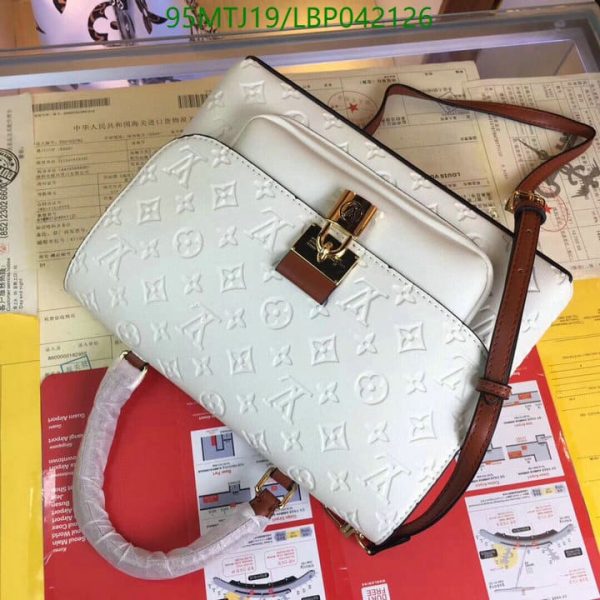 Louis Vuitton AAA+ Replica Monogram Marignan Bag LBP0421261341