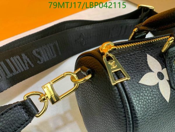 Louis Vuitton AAA+ Replica Monogram Papillon Carryall Bag LBP0421151097