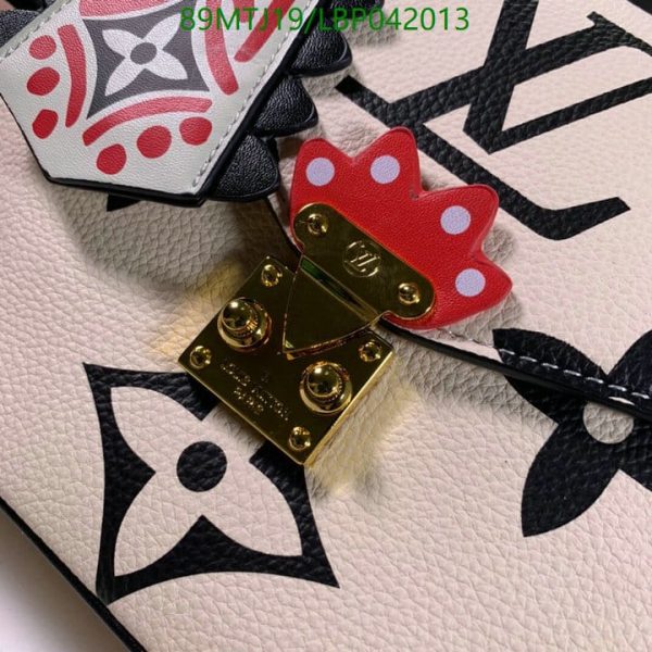 Louis Vuitton AAA+ Replica Women’s Handbag LBP0420137843