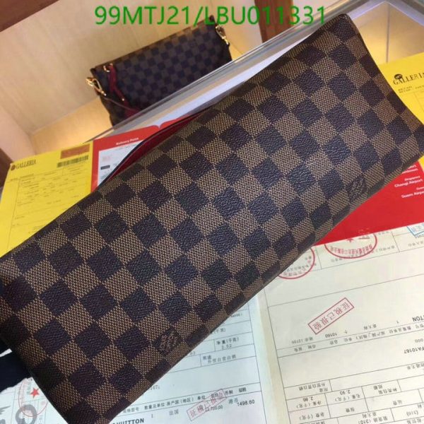 Louis Vuitton AAA+ Replica Inspired Messenger Bag LBU0113311562