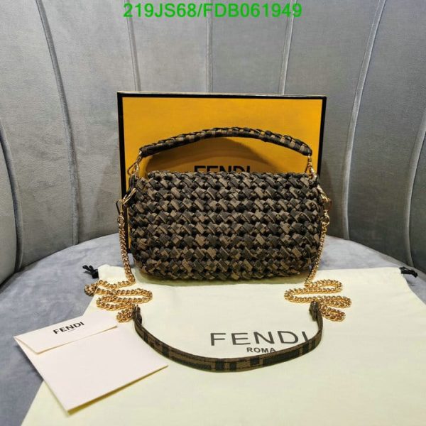 Fendi 1:1 Replica Super Quality Shoulder Bag FDB0619491111