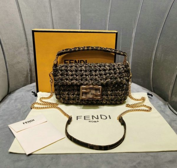 Fendi 1:1 Replica Super Quality Shoulder Bag FDB0619491111