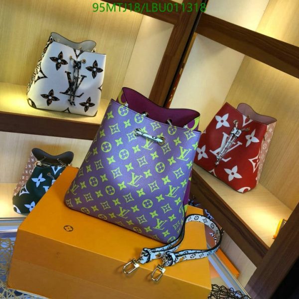 Louis Vuitton AAA+ Replica Inspired Messenger Bag  LBU0113180936