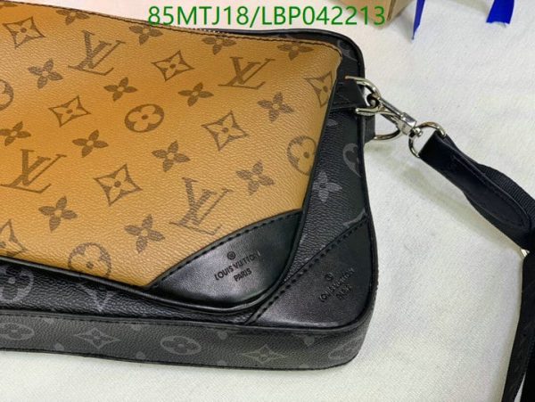 Louis Vuitton AAA+ Replica Luxury Messenger Duo Bag LBP0422137590