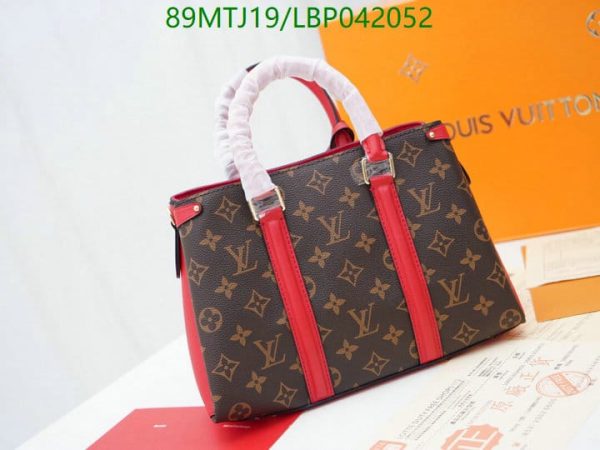 Louis Vuitton AAA+ Replica Designer Shoulder Bag LBP0420520415