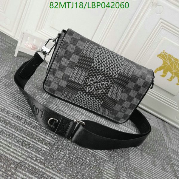 Louis Vuitton AAA+ Replica Designer Messenger Bag LBP0420607045