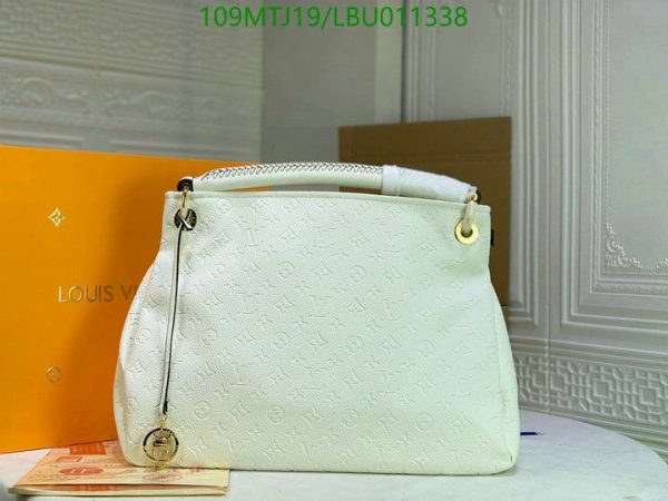 Louis Vuitton AAA+ Replica Inspired Handbag LBU0113381976