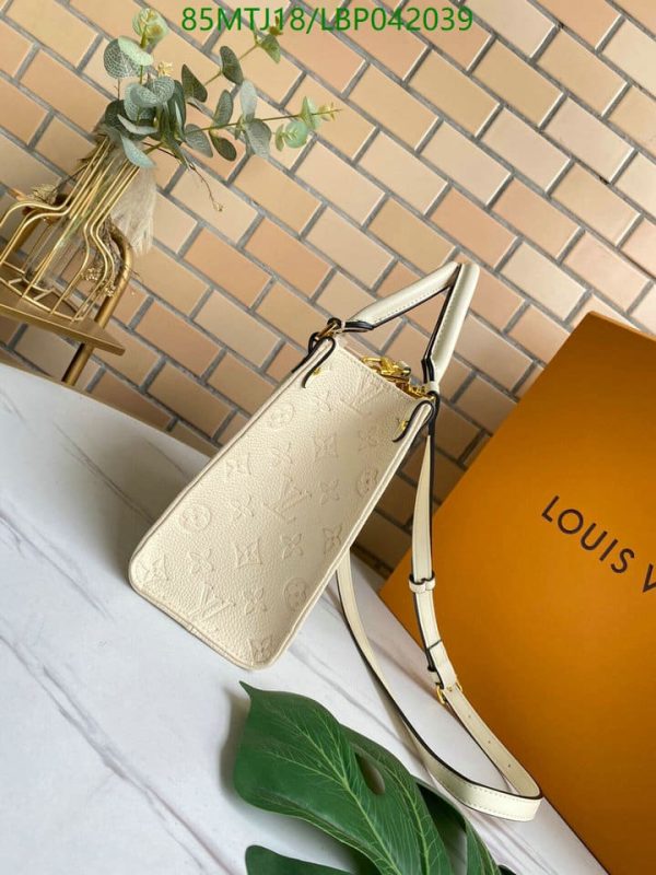 Louis Vuitton AAA+ Replica Inspired Shoulder Bag LBP0420390846