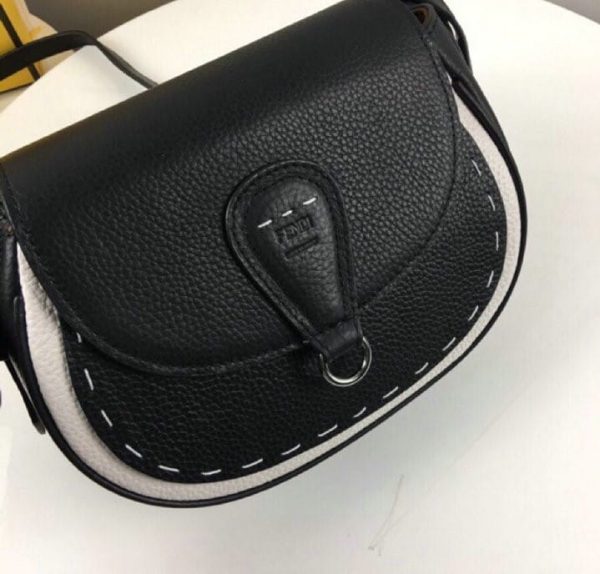 Fendi AAA+ Replica Inspired Women Purse Bag FDB0104081111