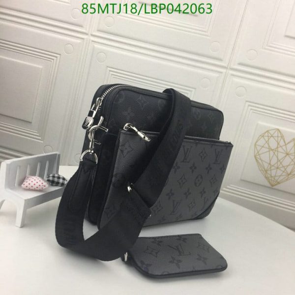 Louis Vuitton AAA+ Replica Inspired Messenger Bag LBP0420630485