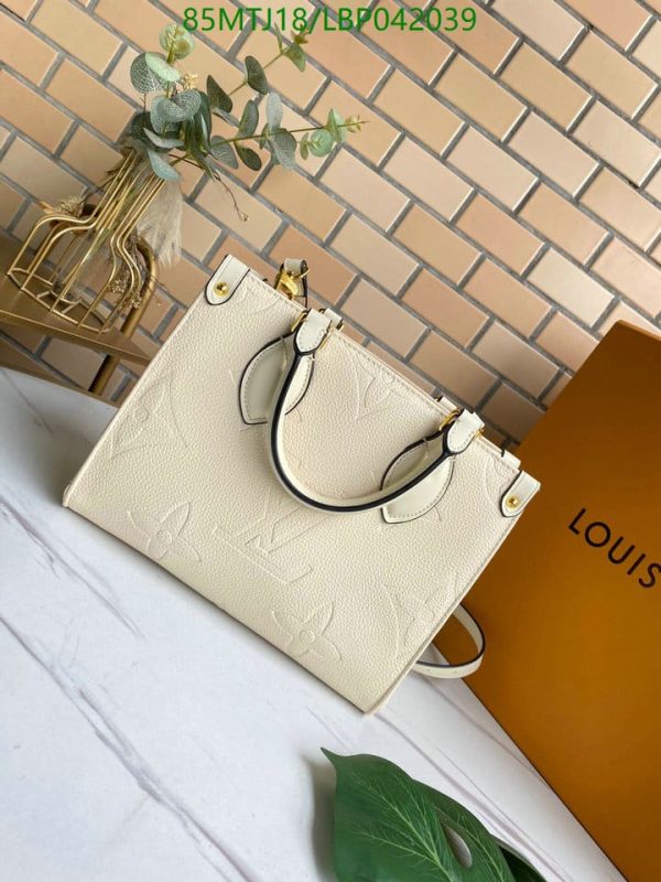 Louis Vuitton AAA+ Replica Inspired Shoulder Bag LBP0420390846