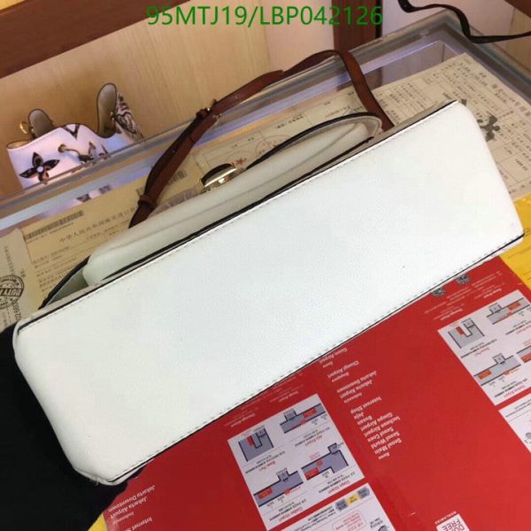 Louis Vuitton AAA+ Replica Monogram Marignan Bag LBP0421261341