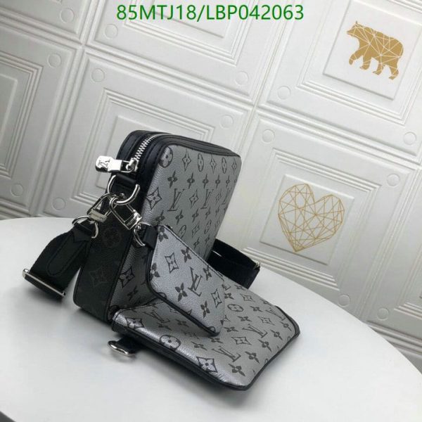 Louis Vuitton AAA+ Replica Inspired Messenger Bag LBP0420630485