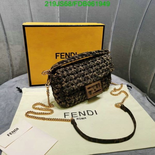 Fendi 1:1 Replica Super Quality Shoulder Bag FDB0619491111